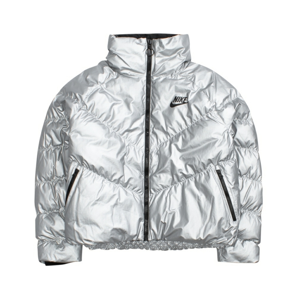 NWOT Nike Winter Synthetic Fill Shine silver